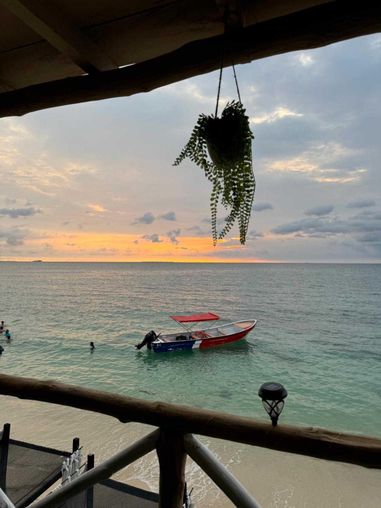 Tequila Sunbeach Baru Eco-Hotel Pendales Exterior foto